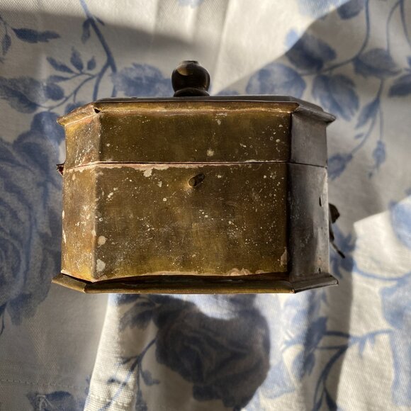 Vintage Solid Brass Trinket Box with Handle Small Storage / Keepsake Organizer - Picture 9 of 10